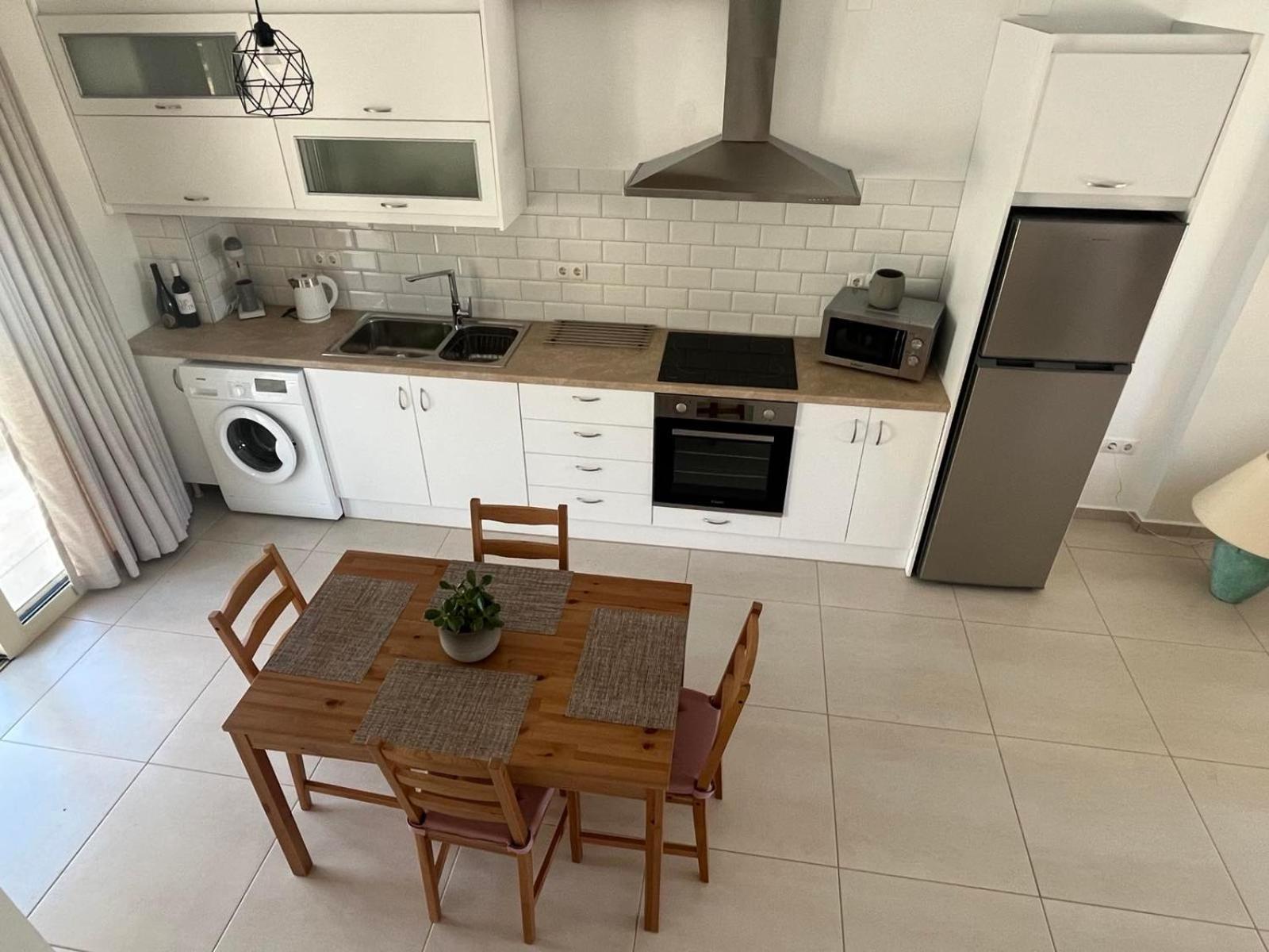 Vegera Holiday Homes Плакиас Экстерьер фото