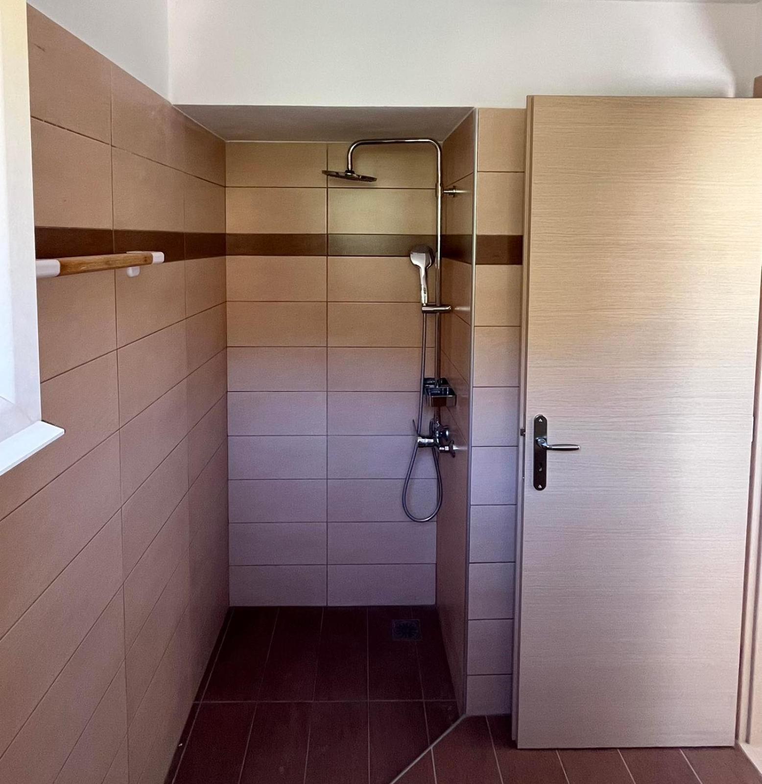 Vegera Holiday Homes Плакиас Экстерьер фото